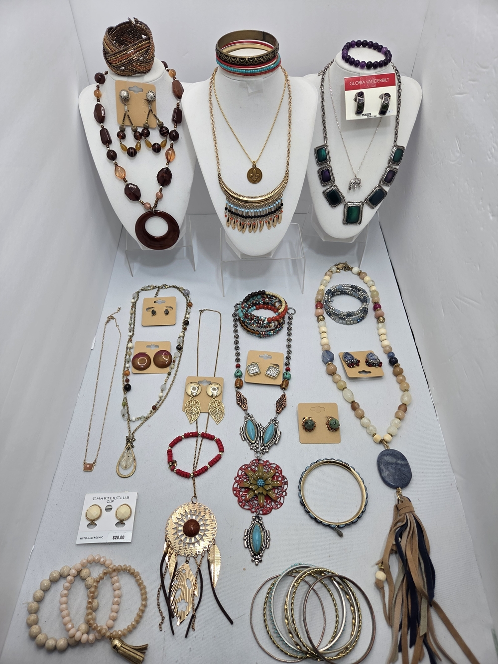 HUGE ​31-pc Vintage & Modern Jewelry Lot *all Clip-on Earrings* CHICO'S CHARTER